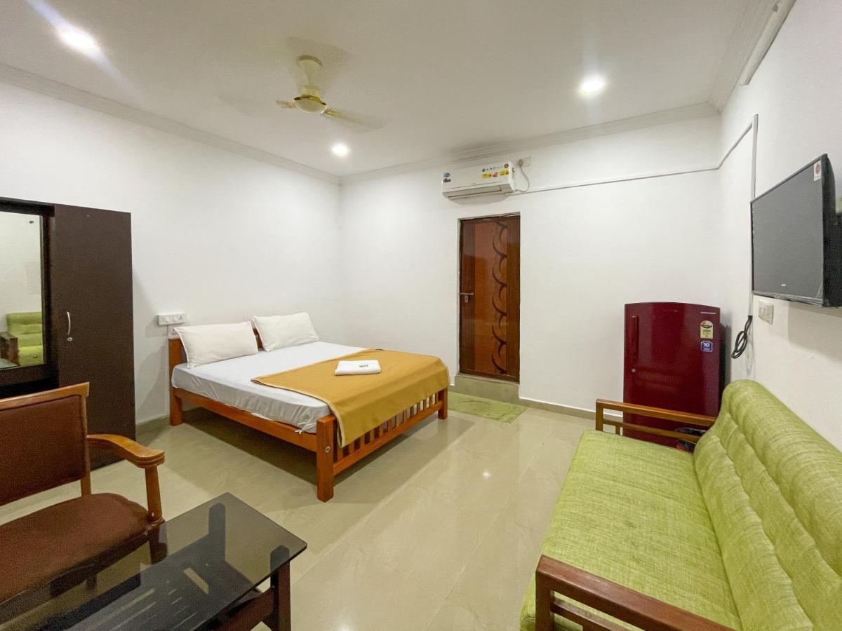 Hotel Awa Residency à Kochi Extérieur photo