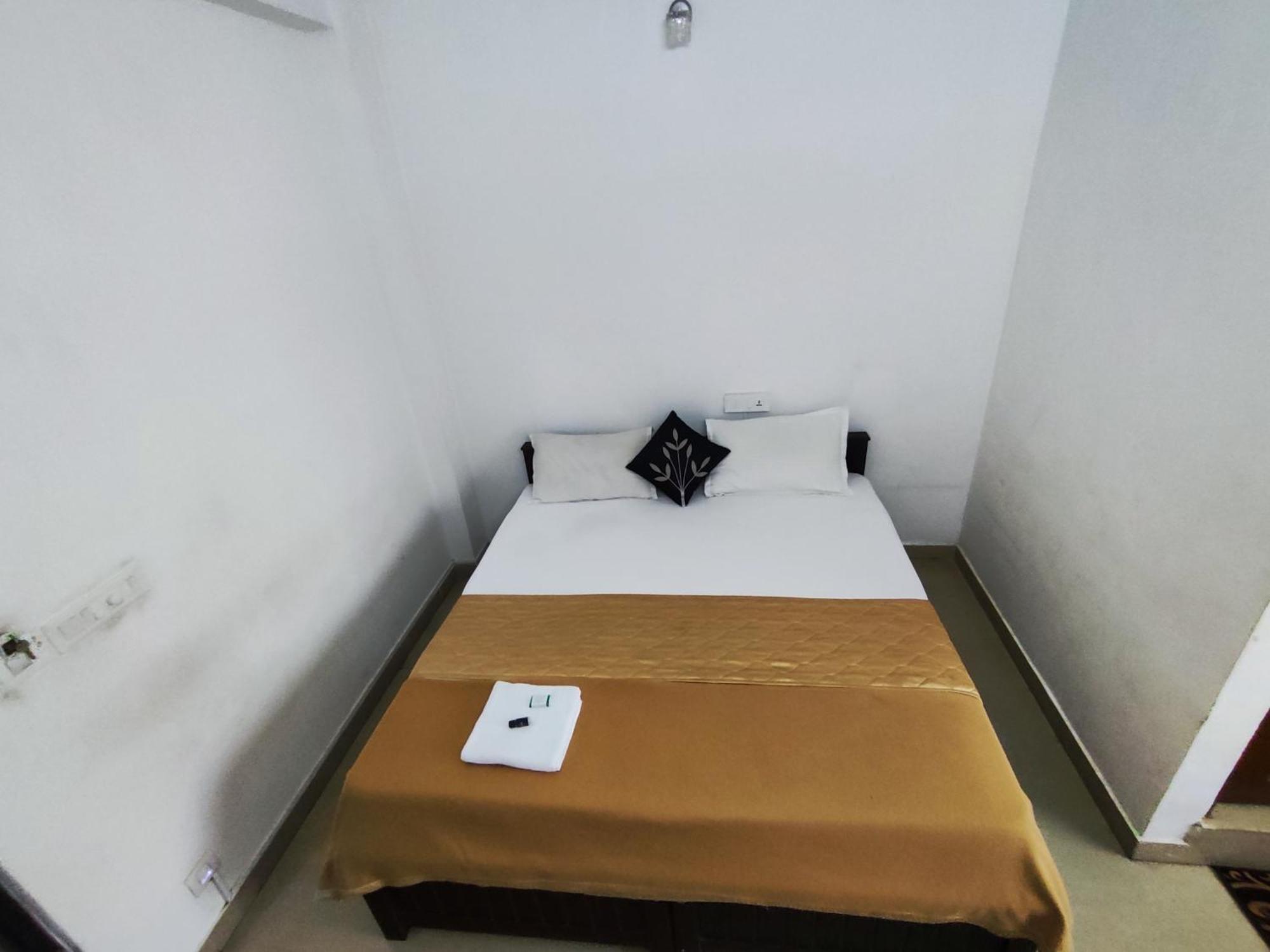 Hotel Awa Residency à Kochi Chambre photo